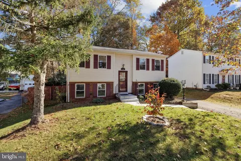 14361 Springbrook Ct, Woodbridge, VA 22193