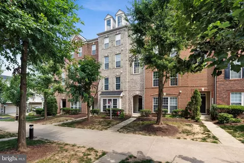 2208 Margraf Cir, Woodbridge, VA 22191
