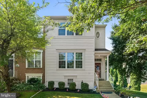 3283 Gina Pl, Woodbridge, VA 22193
