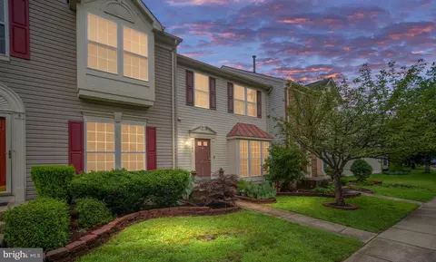 2580 Sylvan Moor Ln, Woodbridge, VA 22191