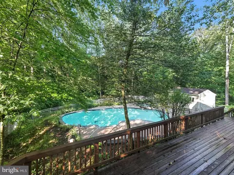 7491 Slagle Ln, Manassas, VA 20111 photo 2