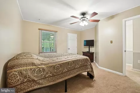7491 Slagle Ln, Manassas, VA 20111 photo 28