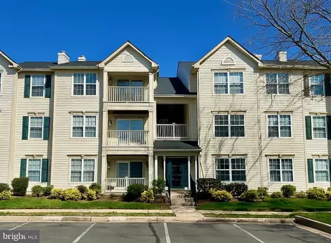 11002 Koman Cir #202, Manassas, VA 20109