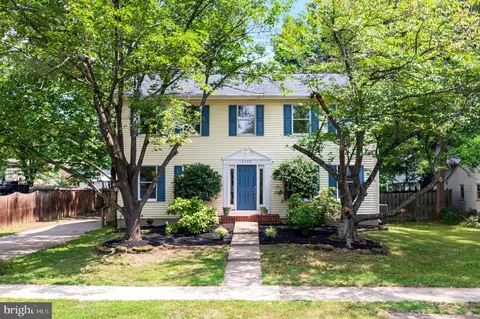 3796 Benson Ct, Dumfries, VA 22025