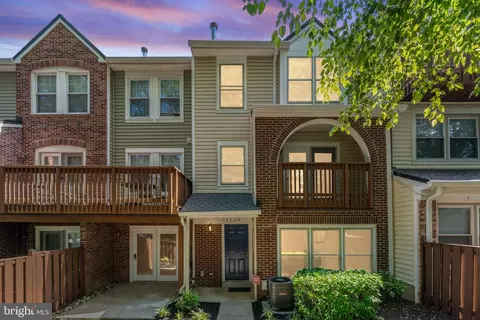 12560 Kempston Ln, Woodbridge, VA 22192