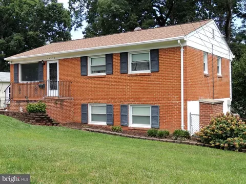 1606 Florida Ave, Woodbridge, VA 22191