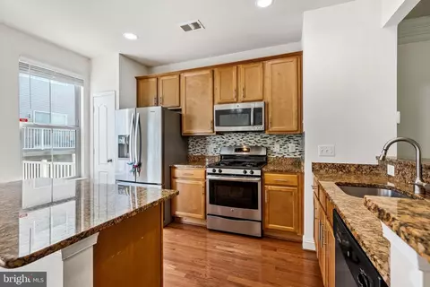 4703 Potomac Highlands Cir, Triangle, VA 22172 photo 2