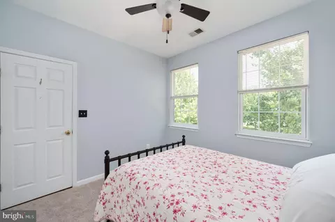 Bedroom - 9860 Airedale Ct, Bristow, VA 20136 photo 3 of 10