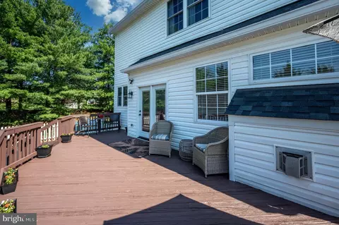 Exterior - 9860 Airedale Ct, Bristow, VA 20136 photo 7 of 15
