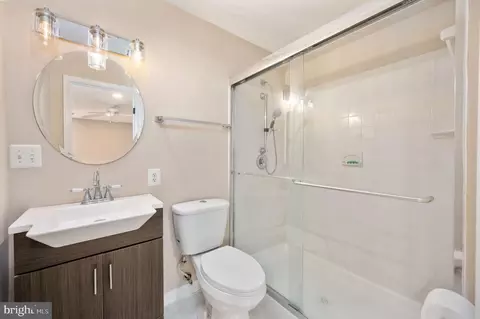 Bath - 9860 Airedale Ct, Bristow, VA 20136 photo 7 of 7