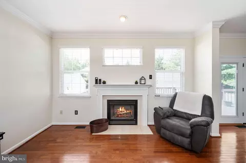Living - 9860 Airedale Ct, Bristow, VA 20136 photo 3 of 6