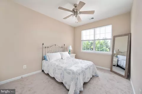 Bedroom - 9860 Airedale Ct, Bristow, VA 20136 photo 4 of 10