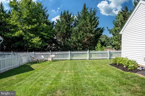 Exterior - 9860 Airedale Ct, Bristow, VA 20136 photo 12 of 15