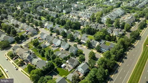 View/Area - 9860 Airedale Ct, Bristow, VA 20136 photo 19 of 22