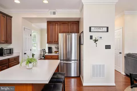 Kitchen - 9860 Airedale Ct, Bristow, VA 20136 photo 8 of 8
