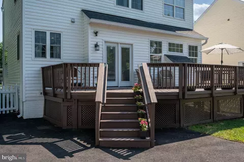 Exterior - 9860 Airedale Ct, Bristow, VA 20136 photo 3 of 15