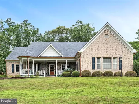 13448 Classic Oaks Ct, Manassas, VA 20112