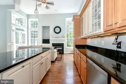 Kitchen - 13033 Ormond Dr, Bristow, VA 20136 photo 6 of 7