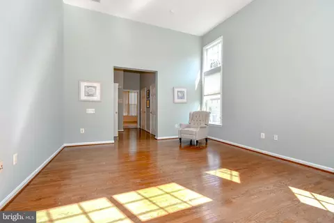 Living - 13033 Ormond Dr, Bristow, VA 20136 photo 10 of 10