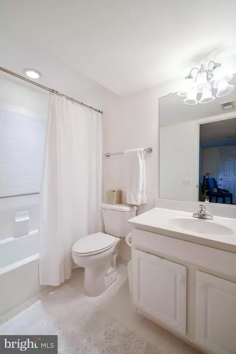 Bath - 13033 Ormond Dr, Bristow, VA 20136 photo 7 of 7