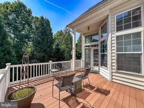 Exterior - 13033 Ormond Dr, Bristow, VA 20136 photo 2 of 4