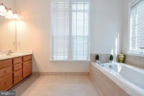 Bath - 13033 Ormond Dr, Bristow, VA 20136 photo 2 of 7