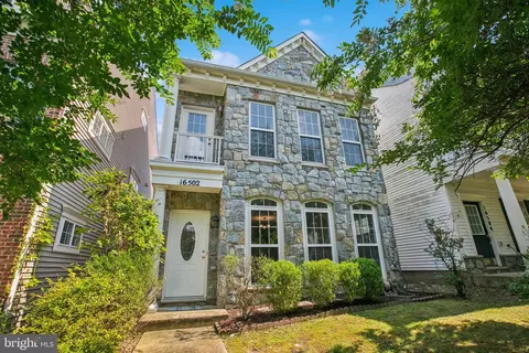 16502 Bobster Ct, Woodbridge, VA 22191