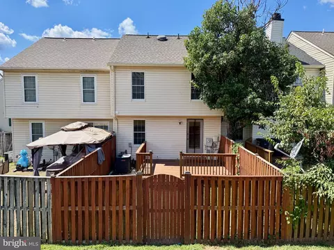 Exterior - 3427 Belleplain Ct, Dumfries, VA 22026 photo 6 of 8