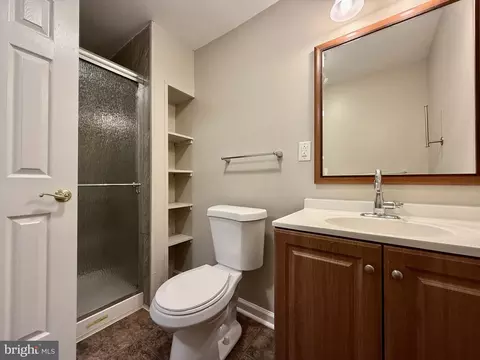 Bath - 3427 Belleplain Ct, Dumfries, VA 22026 photo 7 of 7