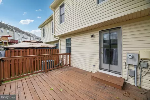 Exterior - 3427 Belleplain Ct, Dumfries, VA 22026 photo 4 of 8