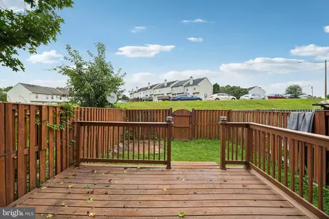 Exterior - 3427 Belleplain Ct, Dumfries, VA 22026 photo 2 of 8