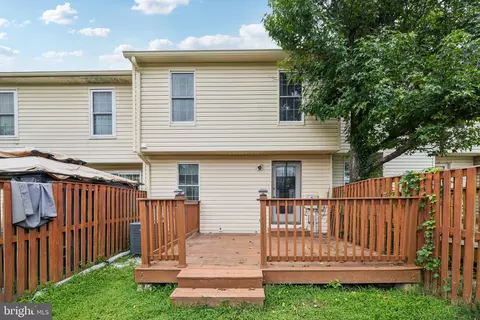 Exterior - 3427 Belleplain Ct, Dumfries, VA 22026 photo 7 of 8