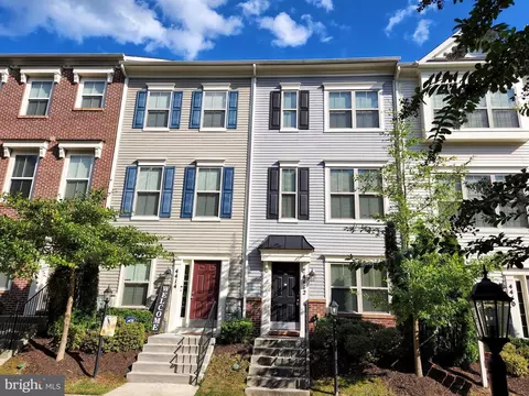 4412 Potomac Highlands Cir, Triangle, VA 22172 photo 1