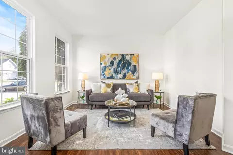 1766 Ann Scarlet Ct, Woodbridge, VA 22191
