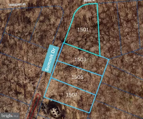 1507 1505 1503 1501 Summit Dr, Haymarket, VA 20169