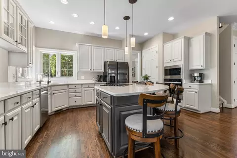 8353 Roxborough Loop, Gainesville, VA 20155 photo 13