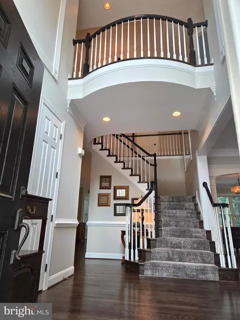 8353 Roxborough Loop, Gainesville, VA 20155 photo 7