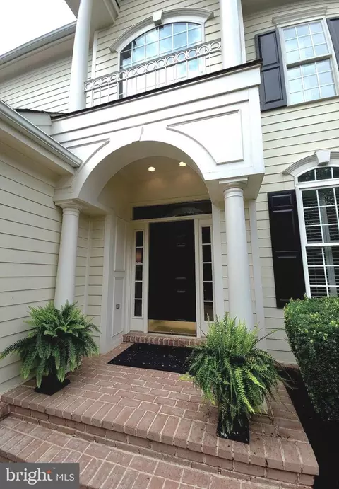 8353 Roxborough Loop, Gainesville, VA 20155 photo 5