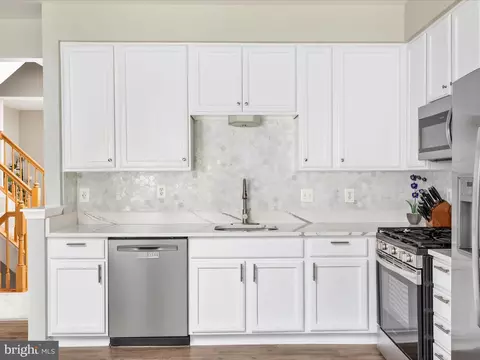 Kitchen - 7100 Wheeling Way, Gainesville, VA 20155 photo 2 of 2