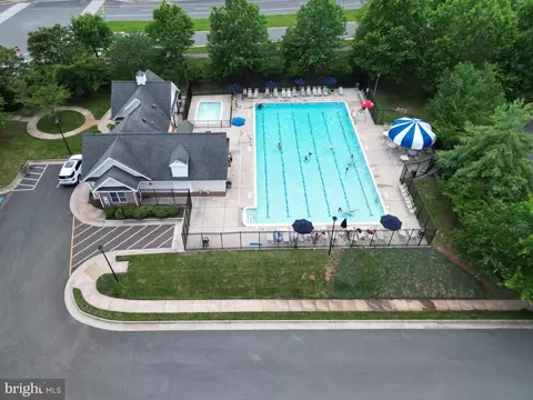 Exterior - 7100 Wheeling Way, Gainesville, VA 20155 photo 3 of 3