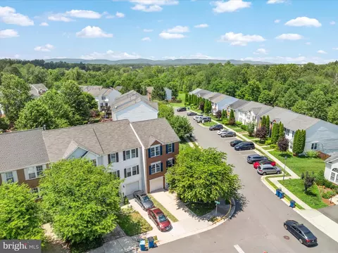 View/Area - 7100 Wheeling Way, Gainesville, VA 20155 photo 3 of 4