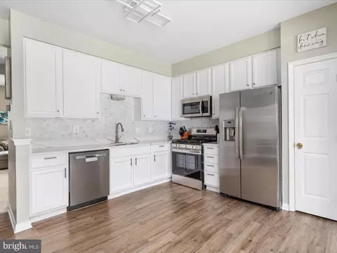 Kitchen - 7100 Wheeling Way, Gainesville, VA 20155 photo 1 of 2