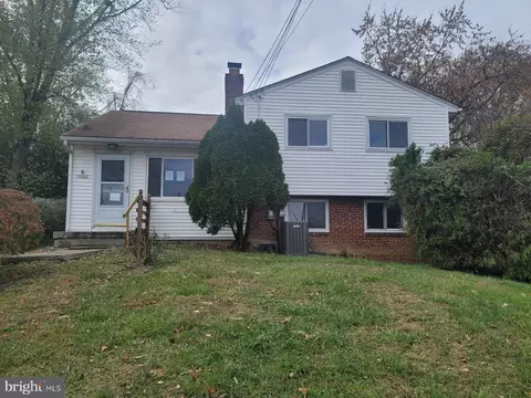 13200 Conrad Ct, Woodbridge, VA 22191