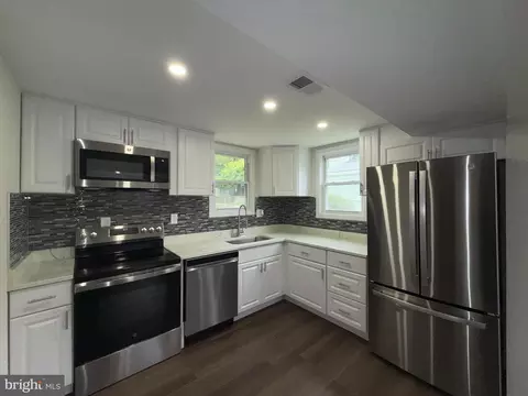 9411 Blackstone Rd, Manassas, VA 20110 photo 20