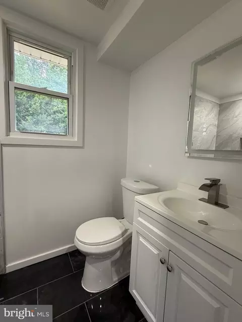 9411 Blackstone Rd, Manassas, VA 20110 photo 27