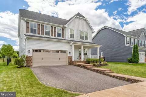 2517 Sweet Clover Ct, Dumfries, VA 22026