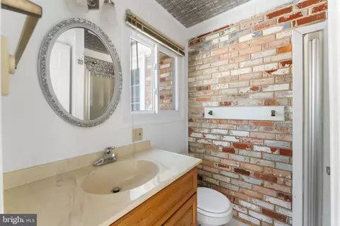 Bath - 10828 Moore Dr, Manassas, VA 20111 photo 1 of 5