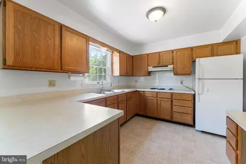 Kitchen - 10828 Moore Dr, Manassas, VA 20111 photo 2 of 3