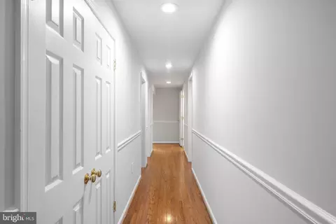Entry Way - 10828 Moore Dr, Manassas, VA 20111 photo 9 of 12