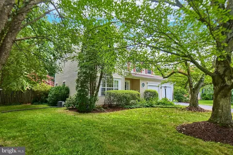 10314 Corryton Ct, Manassas, VA 20110 photo 3